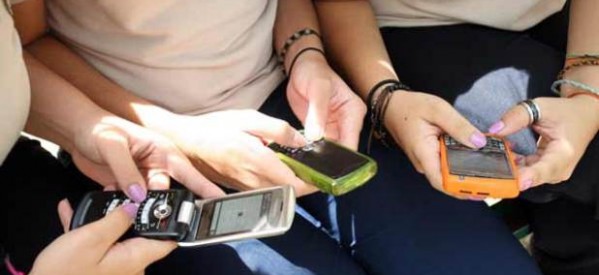 El celular afecta tu salud El celular afecta tu salud