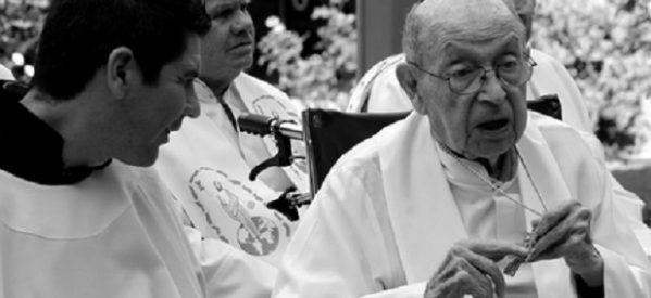 Murió “el obispo contento”, Monseñor José Trinidad Sepúlveda Murió “el obispo contento”, Monseñor José Trinidad Sepúlveda