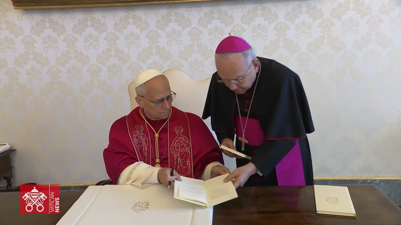 León XIV firma la exhortación apostólica «Dilexi te»