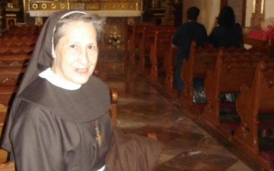 Contemplar el misterio de Cristo y ser espejo de la Trinidad en el mundo