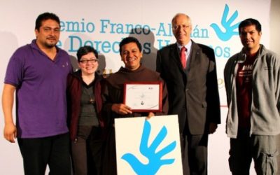 Premian a un franciscano por su labor en defensa de los migrantes