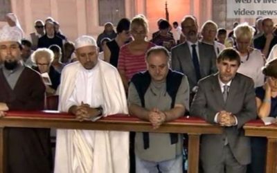 Diversos credos unidos en oración por la paz