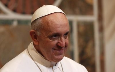 Continuemos orando por la paz, exhorta el Papa