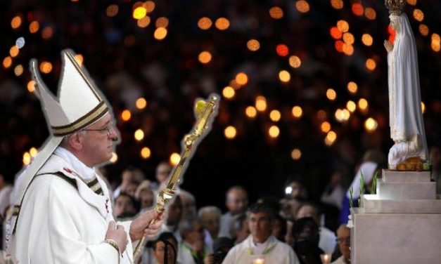 «María: custodia nuestra vida en tus brazos»