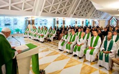 Gracias a los sacerdotes santos