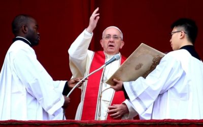 En su mensaje de Navidad, el Papa insiste en su oración por la paz