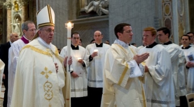 En la fiesta de la Presentación del Señor, Jesús al centro