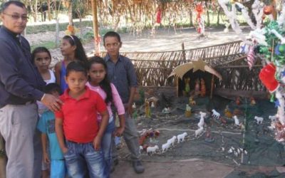 Párroco muere salvando a jóvenes