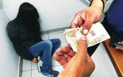 Vencer la exclusión social y económica para erradicar la trata de personas, pide el Papa