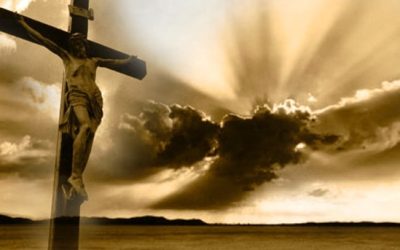 El mundo gira, la Cruz permanece