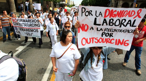 Pastoral de trabajo: contrarrestar la tiranía del modelo económico