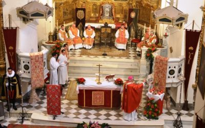 ¿Quiénes pueden hacer cambios en la Liturgia?