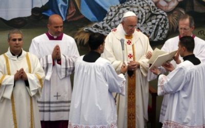 Francisco encomienda la paz de Tierra Santa a la Virgen María