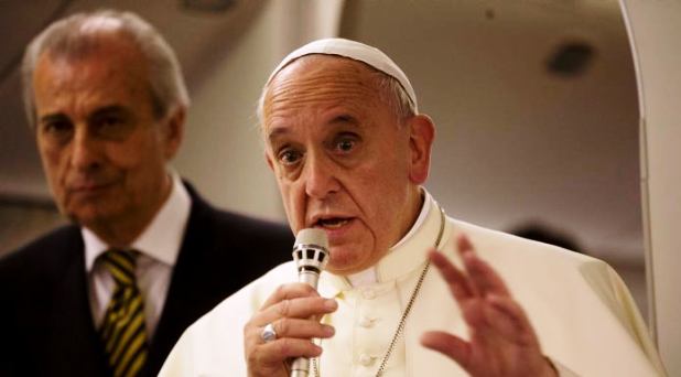 El Papa responde preguntas de periodistas al regreso de Tierra Santa