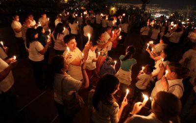 Jóvenes de todo el mundo en vigilia de oración por la paz en Tierra Santa