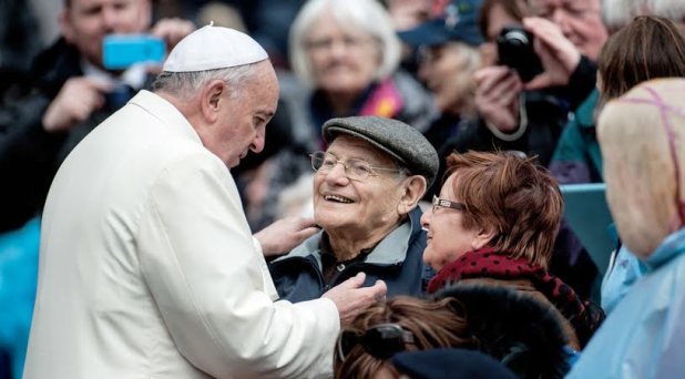 Los abuelos, poesía cargada de futuro