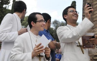 «Seminaristas: salgan al encuentro de las personas más alejadas»