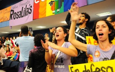 Poner diques frente a las mareas ideológicas