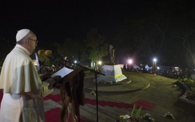 La violencia confesional desfigura el rostro de Dios: Francisco