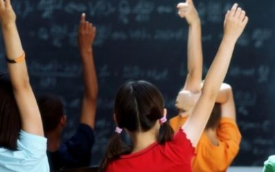 ¿De quién depende la educación?