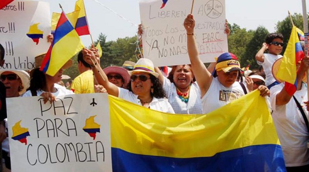 Buscar la reconciliación a la luz de los derechos humanos: Francisco alienta el proceso de paz en Colombia