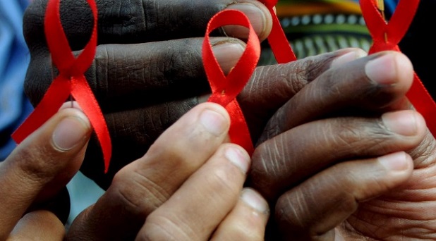 Tres «c» ante las personas con VIH-SIDA