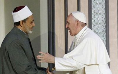 Francisco en Egipto: no más violencia a nombre de Dios