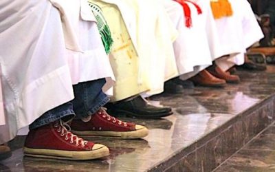 El Jesuita de los Converse Rojos