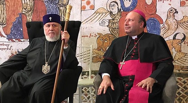 México y Armenia “son dos pueblos que han sufrido mucho por su fe”: Franco Coppola