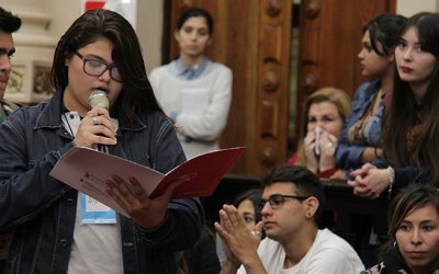 Jóvenes buscan soluciones a la corrupción que se vive en México