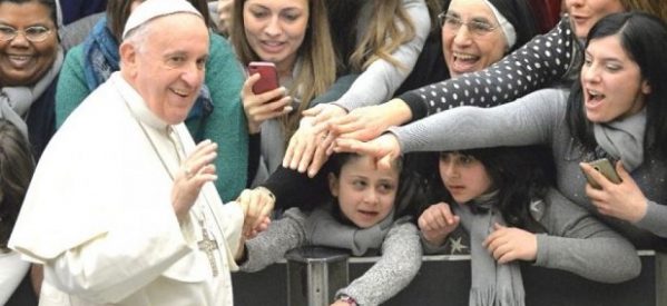 ¿Qué piensa el Papa sobre la mujer? ¿Qué piensa el Papa sobre la mujer?