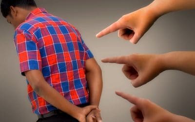 Acusaciones y acusadores acusados