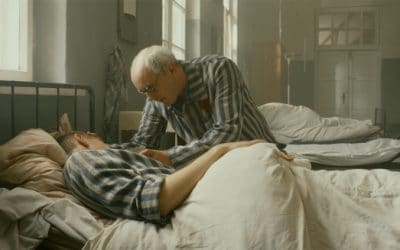 Dos coronas, película para ver y rezar