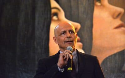 El mejor templo que puedes construir es tu familia y tu vida