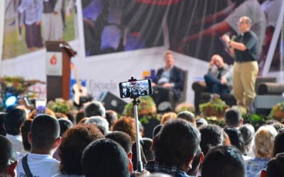 La fe católica y los «millennials» pueden marchar hombro con hombro