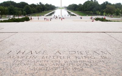 King y la Iglesia Católica