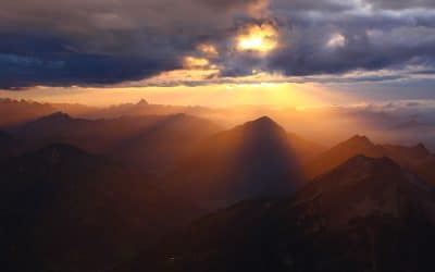 La cumbre no es el final, apenas abre camino