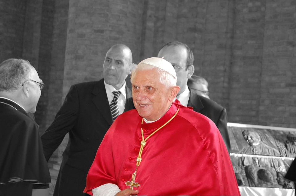 Benedicto XVI publica su reflexión sobre los abusos sexuales