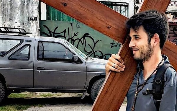 «Soy un católico más y quiero servir de algo en esta vida»