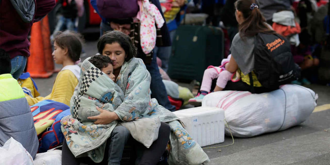 Frontera Perú-Chile: «Es duro ver a niños que no paran de llorar por hambre y frío»