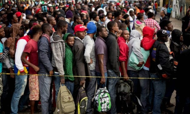 Promueven tender puentes a migrantes y descartar muros