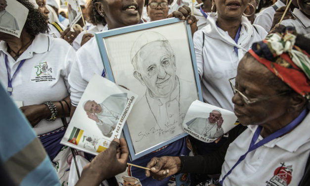 El Papa Francisco hizo brillar el oro escondido de África