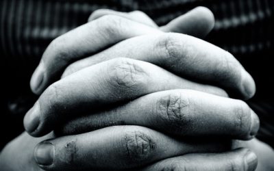 ¡Qué diferente sería todo si rezáramos como debe ser por nuestros sacerdotes!