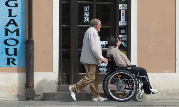 El Papa lamenta discriminación contra personas con discapacidad