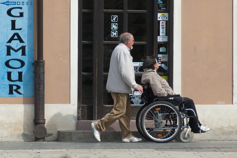 El Papa lamenta discriminación contra personas con discapacidad