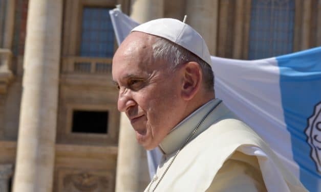 «En el Papa Francisco, la construcción de la paz no es una opción alternativa»