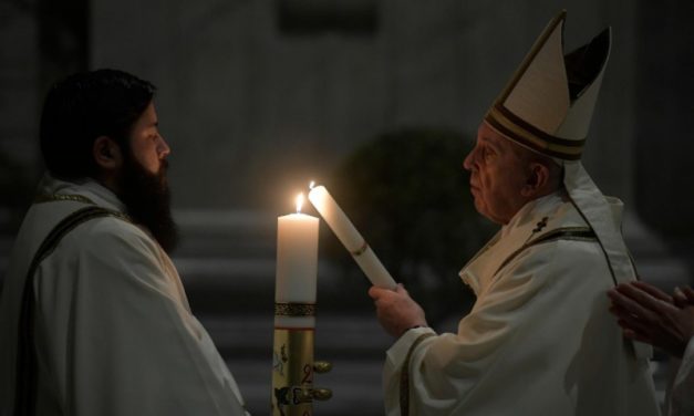 «En esta noche conquistamos un derecho fundamental, que no nos será arrebatado: el derecho a la esperanza» Papa Francisco