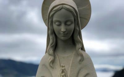 El Rosario no es para mayo, es para siempre