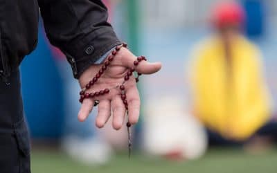 El seguimiento radical de Cristo – XIII Domingo del tiempo ordinario (Mateo 10, 37-42)