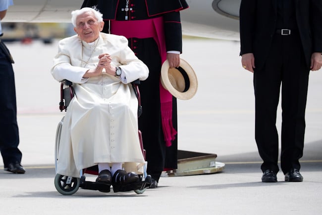 El Papa Benedicto XVI regresa al Vaticano